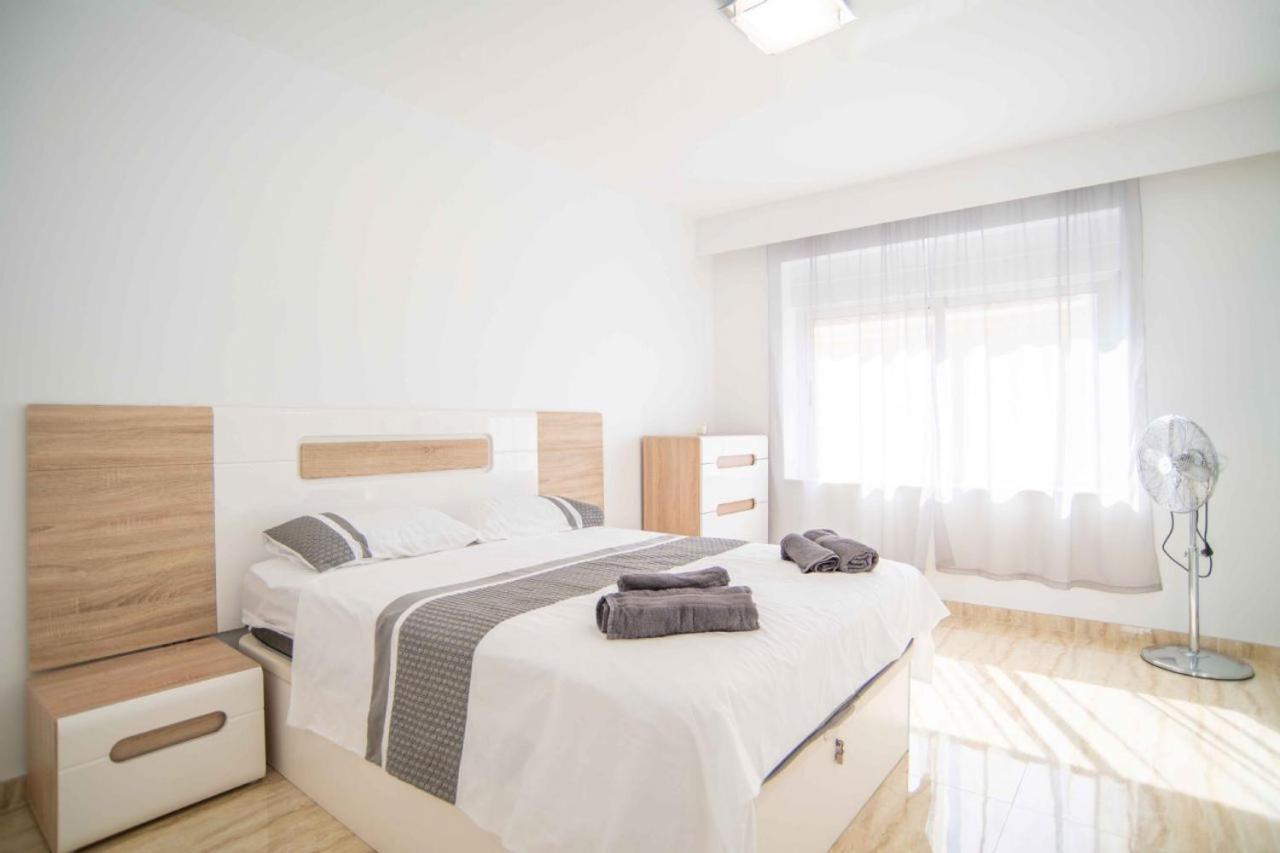 Beautiful Two Bedroom Apartment Next To The Beachfront Torre de la Horadada Exterior foto