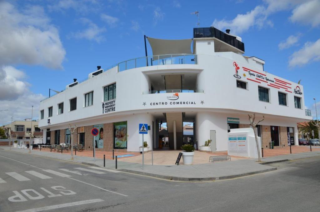 Beautiful Two Bedroom Apartment Next To The Beachfront Torre de la Horadada Exterior foto